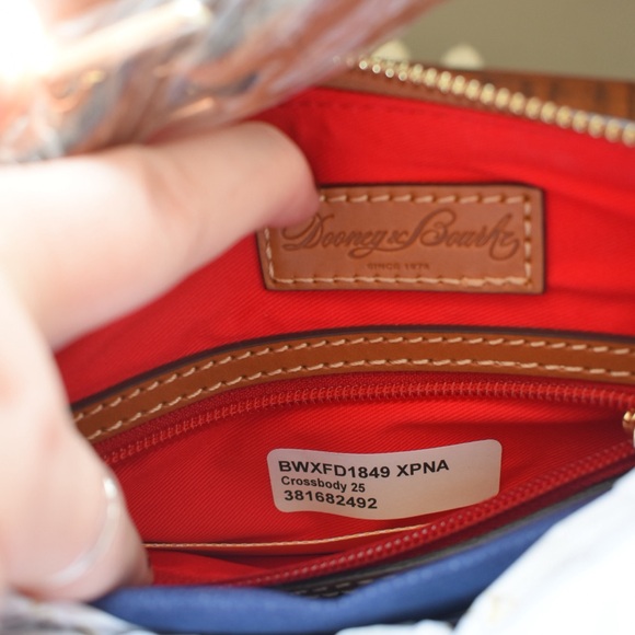 NWT Dooney & Bourke Purple and Tan Wexford leather Crossbody Bag and dust pouch - Picture 8 of 11